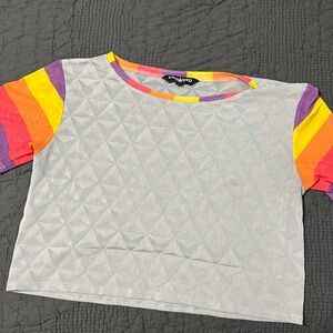 Crowned Athletic Large Geodesic Crop Top